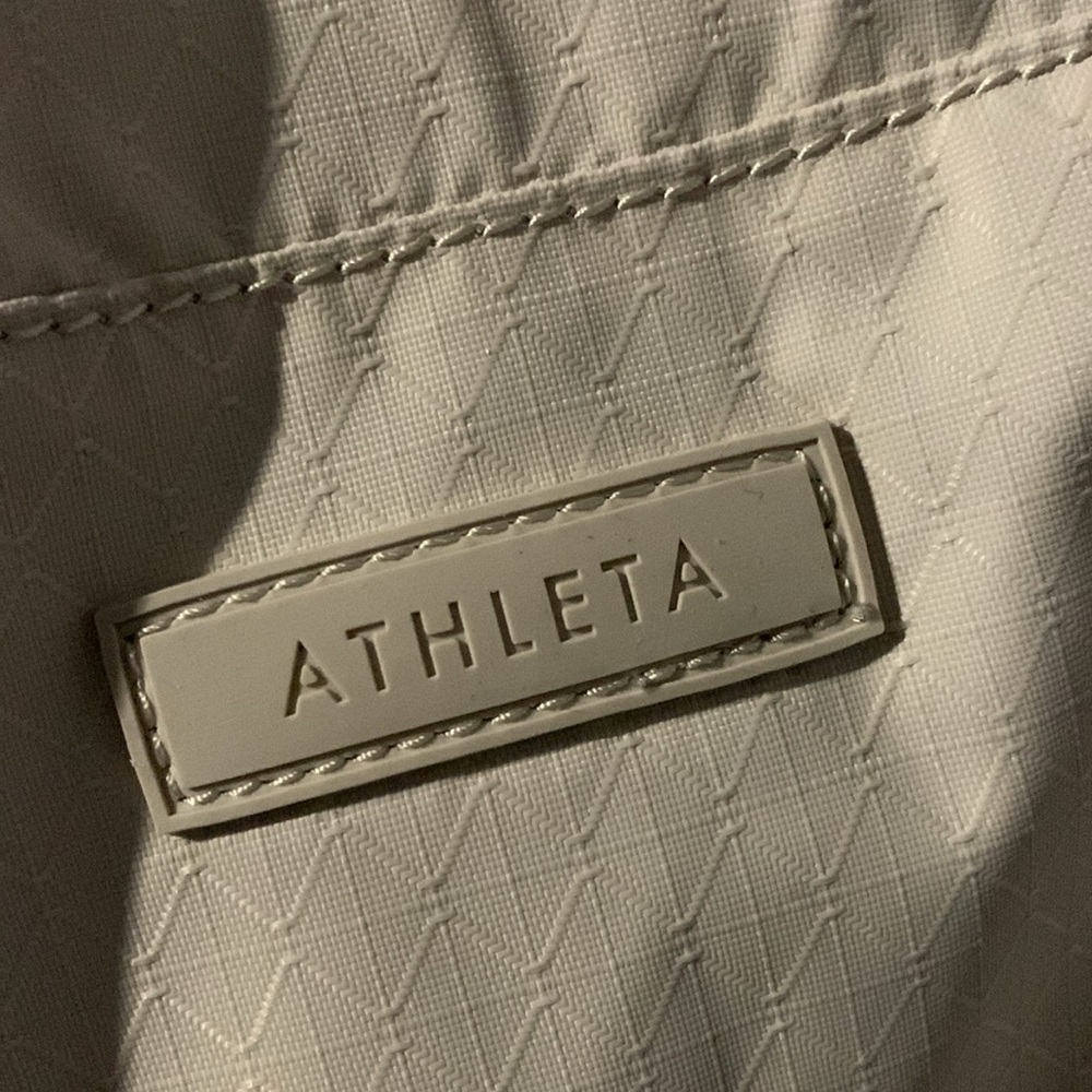 Athleta Excursion Bag - Picture 4 of 4
